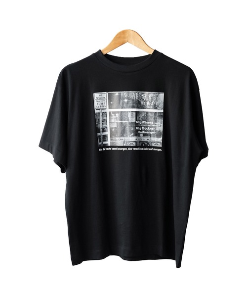 mili an deni(ミリアンデニ)の「半袖シティスケープフォトプリントTシャツ(Tシャツ/カットソー・レディース・ブラック/オフホワイト/チャコールグレー・M/L)」の21枚目の写真