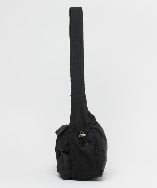 niko and...(ニコアンド)の「オリジナルライトパッカブルマルチショルダーバッグ(ショルダーバッグ・レディース・グレー/ブラック/オレンジ・0)」の5枚目の写真