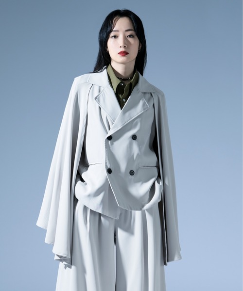 Ellno Loset(エルノロゼット)の「ノーブルトロミケープスリーブジャケット/SETUP対応(その他アウター・メンズ・アイボリー/ブラック/ブルーグレー・LARGE/MEDIUM/SMALL/X-SMALL)」の2枚目の写真