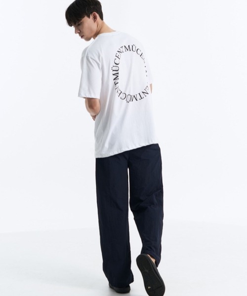 ALAND（エーランド）の「【UNISEX】MUCENT／ラウンドロゴT（Tシャツ/カットソー・レディース・オリーブ/ブラック/ピンク/ホワイト・MEDIUM/LARGE）」の9枚目の写真