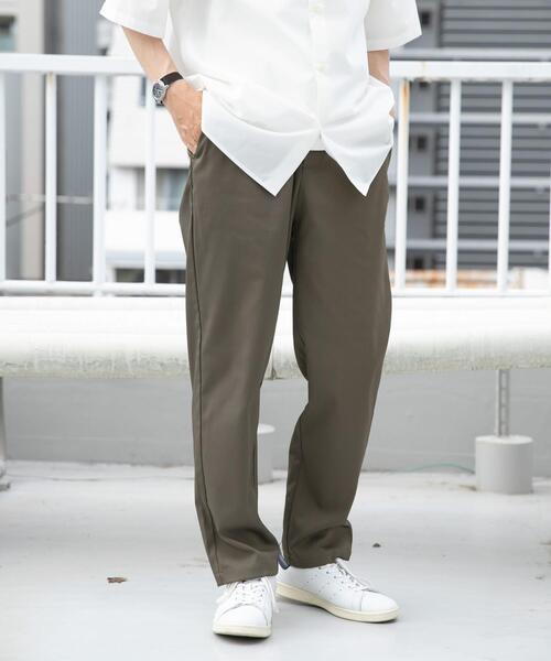 ITEMS URBANRESEARCH（アイテムズ アーバンリサーチ）の「『セットアップ対応』マシンウォッシャブルピケテーパードパンツ（その他パンツ・メンズ・ネイビー/カーキ/ブラック・MEDIUM/LARGE）」の2枚目の写真
