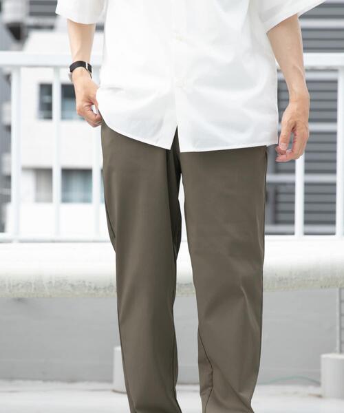 ITEMS URBANRESEARCH（アイテムズ アーバンリサーチ）の「『セットアップ対応』マシンウォッシャブルピケテーパードパンツ（その他パンツ・メンズ・ネイビー/カーキ/ブラック・MEDIUM/LARGE）」の4枚目の写真