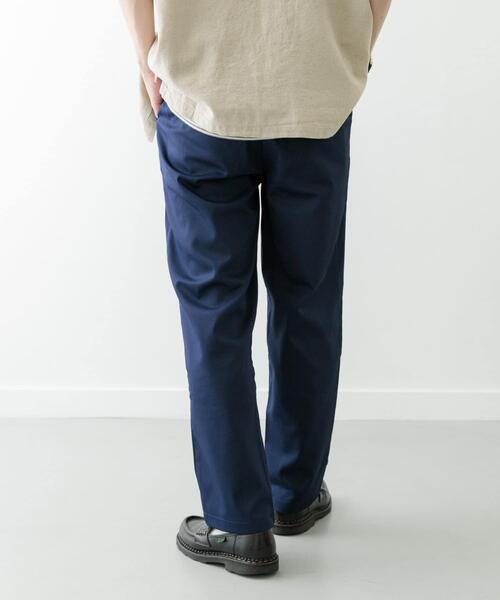 ITEMS URBANRESEARCH（アイテムズ アーバンリサーチ）の「『セットアップ対応』マシンウォッシャブルピケテーパードパンツ（その他パンツ・メンズ・ネイビー/カーキ/ブラック・MEDIUM/LARGE）」の22枚目の写真