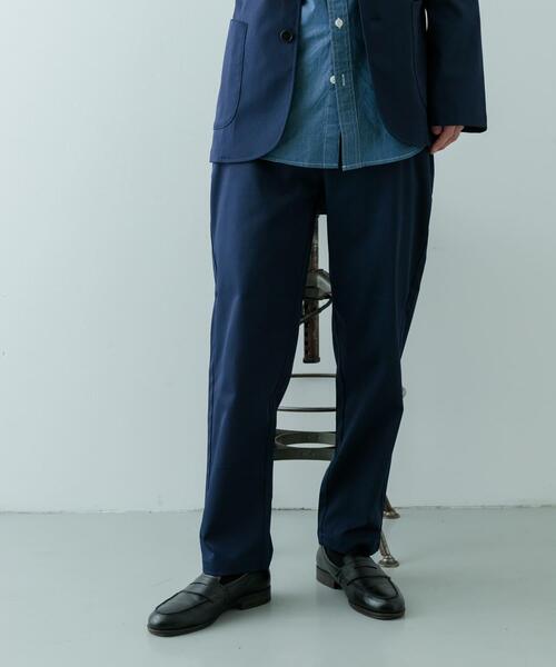 ITEMS URBANRESEARCH(アイテムズ アーバンリサーチ)の「『セットアップ対応』マシンウォッシャブルピケテーパードパンツ(その他パンツ・メンズ・ネイビー/カーキ/ブラック・MEDIUM/LARGE)」の4枚目の写真