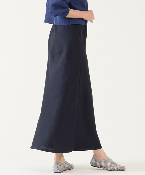 martinique（マルティニーク）の「ダルスラブバイアススカート（セットアップ可）（スカート・レディース・ホワイト/ネイビー/ピンク・1/2）」の4枚目の写真