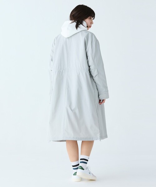 LACOSTE(ラコステ)の「撥水 ナイロンタフタ スタンドカラーユーティリティコート(トレンチコート・レディース・ライトグレー/ベージュ・34/40/36/38)」の5枚目の写真