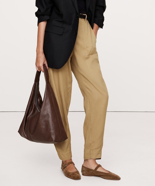 Banana Republic(バナナリパブリック)の「Soma ハイライズ バレルレッグ パンツ(その他パンツ・レディース・ナチュラル/ブラック/ベージュ/グリーン・S/XS/M/L)」の2枚目の写真