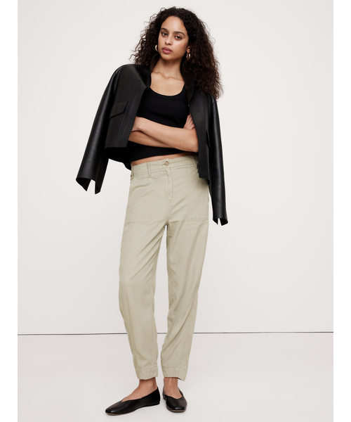 Banana Republic(バナナリパブリック)の「Soma ハイライズ バレルレッグ パンツ(その他パンツ・レディース・ナチュラル/ブラック/ベージュ/グリーン・S/XS/M/L)」の20枚目の写真