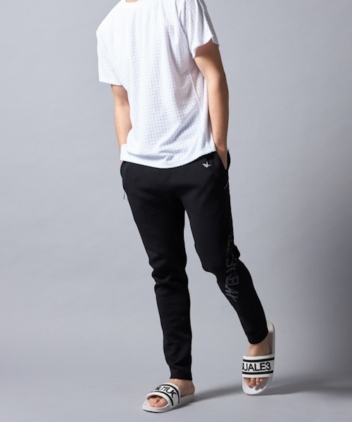 1piu1uguale3 RELAX（ウノピュウノウグァーレトレリラックス）の「【1PIU1UGUALE3 RELAX】TRAINING スウェットパンツ 通年（ウノ ピゥ ウノ ウグァーレ トレ）（スウェットパンツ・メンズ・ブラック/グレー・LL/M/L）」の2枚目の写真