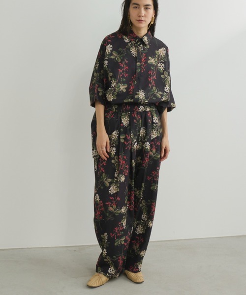 Libra Cue（リブラ キュー）の「ボタニカルプリントビックシルエットハーフスリーブシャツ（シャツ/ブラウス・レディース・アイボリー/ブラック・FREE）」の10枚目の写真