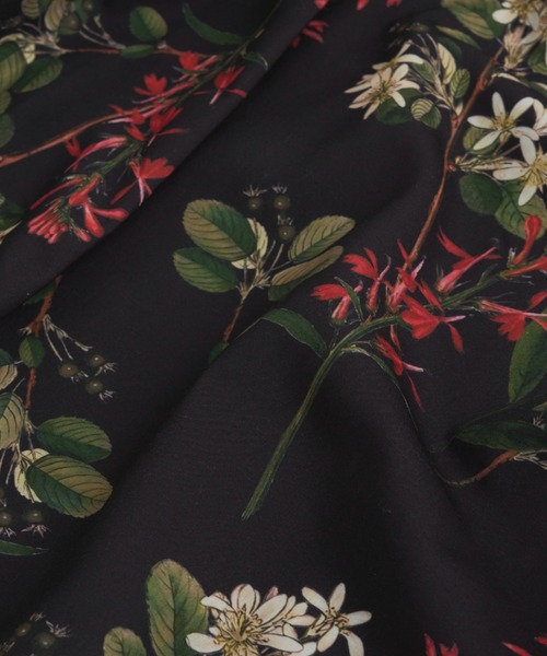 Libra Cue（リブラ キュー）の「ボタニカルプリントビックシルエットハーフスリーブシャツ（シャツ/ブラウス・レディース・アイボリー/ブラック・FREE）」の8枚目の写真