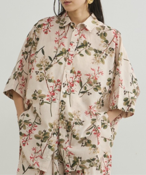 Libra Cue（リブラ キュー）の「ボタニカルプリントビックシルエットハーフスリーブシャツ（シャツ/ブラウス・レディース・アイボリー/ブラック・FREE）」の16枚目の写真