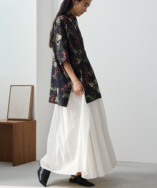 Libra Cue（リブラ キュー）の「ボタニカルプリントビックシルエットハーフスリーブシャツ（シャツ/ブラウス・レディース・アイボリー/ブラック・FREE）」の18枚目の写真