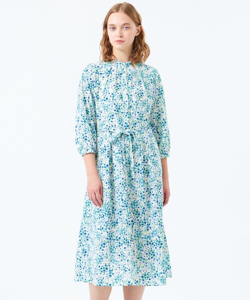 MACKINTOSH PHILOSOPHY(マッキントッシュ フィロソフィー)の「ブーケプリントワンピース(ワンピース・レディース・ホワイト系その他/ダークネイビー・36/38/34)」の1枚目の写真