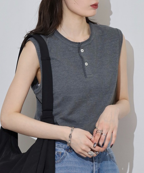 JEMORGAN(ジェーイーモーガン)の「JEMORGAN カノコ ヘンリーネックノースリーブ(タンクトップ・レディース・グリーン系/ブラック/ホワイト/チャコール/レッド/イエロー/ネイビー・F)」の1枚目の写真