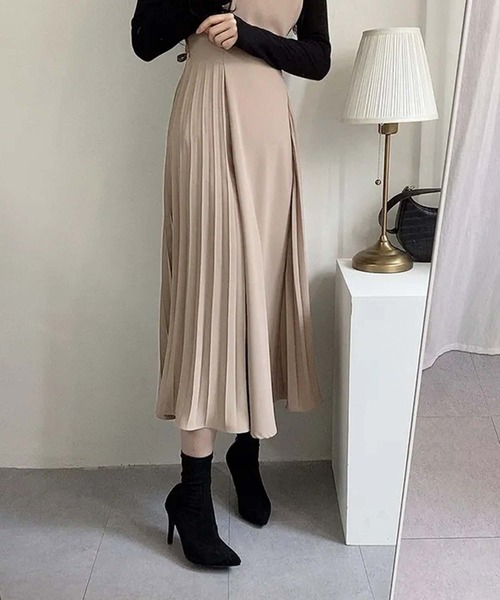 Doula Doula(ドゥーラドゥーラ)の「サイドプリーツキャミワンピース(ワンピース・レディース・ブラウン/ブラック/ベージュ・FREE)」の21枚目の写真
