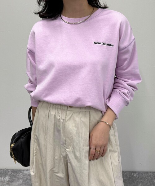 fredy emue（フレディエミュ）の「ロゴ刺繍コンパクトスウェットプルオーバー（スウェット・レディース・グレー/ネイビー/ベージュ/ラベンダー・38）」の2枚目の写真