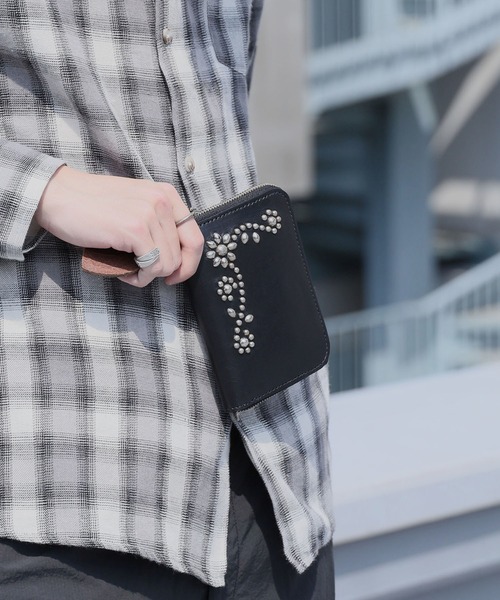 HTC（エイチティーシー）の「HTC/エイチティーシー ZIPPER MIDIUM