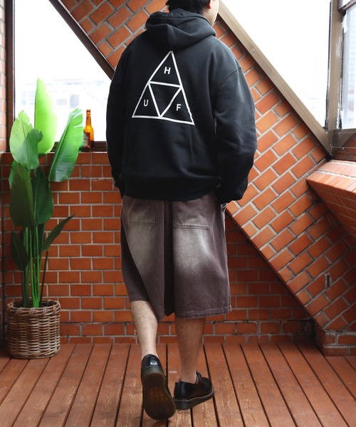 HUF（ハフ）の「HUF ロゴプルオーバーフーディー（パーカー・メンズ・ブラック/ヘザーグレー・MEDIUM/X-LARGE/LARGE）」の5枚目の写真