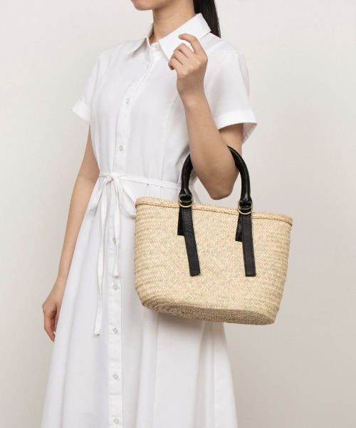 perche（ペルケ）の「ペルケ perche / 牛革付属椰子かごマルシェバッグS（かごバッグ・レディース・ブラック・FREE）」の8枚目の写真