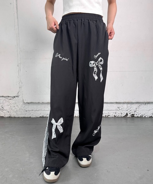lilful(リルフル)の「サイドレースライン リボン ナイロンパンツ(スウェットパンツ・レディース・ブラック・M/S)」の10枚目の写真