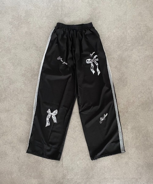 lilful(リルフル)の「サイドレースライン リボン ナイロンパンツ(スウェットパンツ・レディース・ブラック・M/S)」の21枚目の写真