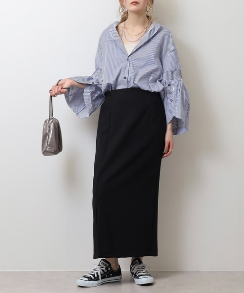 EGLANTINE(エグランティーヌ)の「EGLANTINE 切り替えデザイン ノーカラーブラウス 7分袖 ゆったりシルエット(シャツ/ブラウス・レディース・オフホワイト/ネイビー系/ネイビー/ブルー系・40)」の20枚目の写真