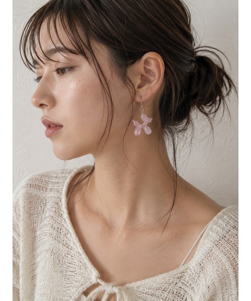 HIKA(ヒカ)の「【HIKA】ネオンバルーンドッグピアス(ピアス(両耳用)・レディース・ピンク/グリーン/ブルー/パープル・FREE)」の1枚目の写真