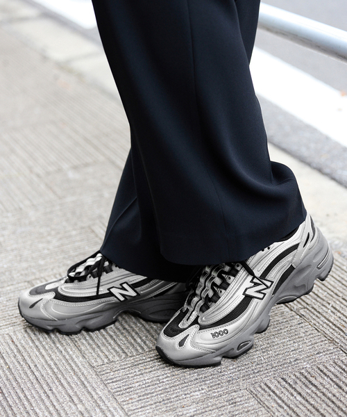 IENA(イエナ)の「NEW BALANCE/ニューバランス M1000EGR(スニーカー・レディース・シルバー・23cm/23.5cm/24cm/24.5cm/25cm)」の2枚目の写真