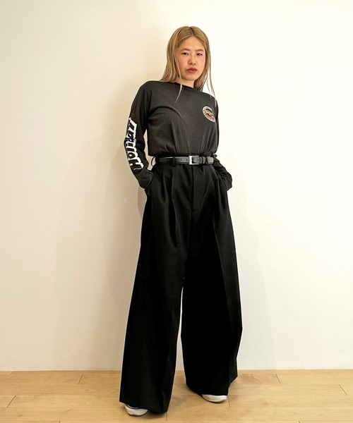 HOLIDAY（ホリデイ）の「WOOL TWILL DRAWSTRINGS SUPER WIDE PANTS ウールツイルドローストリングススーパーワイドパンツ（スラックス・レディース・ブラック・ONE SIZE）」の10枚目の写真