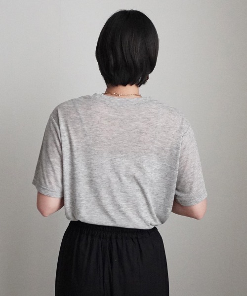 SELECT LEVERY(セレクトリベリー)の「シアーロゴプリントTシャツ(Tシャツ/カットソー・レディース・アイボリー/ライトブルー/ブラック/グレー/サーモンピンク・MEDIUM)」の8枚目の写真