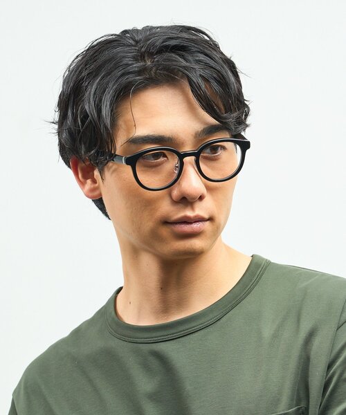 UNITED ARROWS（ユナイテッドアローズ）の「【WEB限定】Zoff｜UNITED ARROWS ボストン型 調光 サングラス｜紫外線でレンズの色が変わる｜ユナイテッドアローズ｜カラーレンズ｜黒縁 クリアフレーム｜UVカット 紫外線対策（サングラス・レディース・ブラウン系その他5/ブラック・FREE）」の20枚目の写真