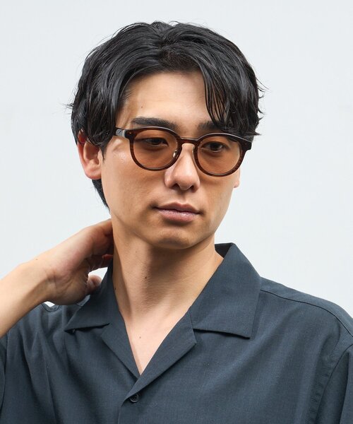 ボストン型 調光サングラス Zoff UNITEDARROWS WEB限定】Zoff｜UNITED ARROWS｜ボストン型 調光サングラス｜紫外線で