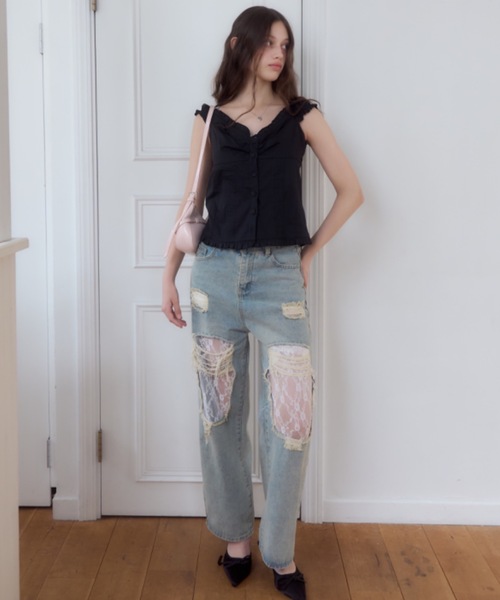 Birthday room（バースデイルーム）の「レースドッキングダメージデニムパンツ/lace docking damaged denim pants（デニムパンツ・レディース・ライトブルー・MEDIUM）」の8枚目の写真