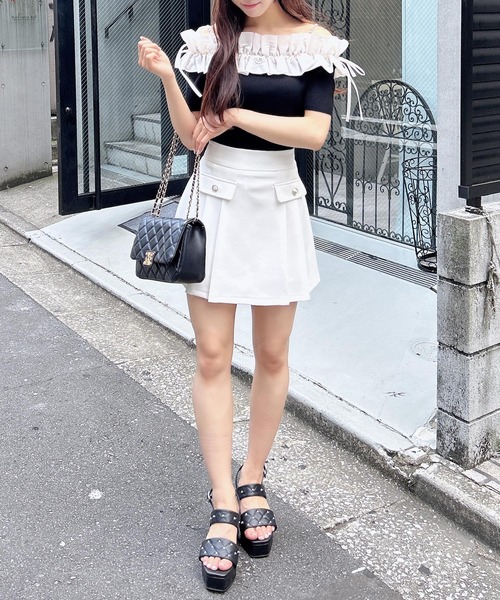 INGNI(イング)の「肩パールオフショル半袖ニット(ニット/セーター・レディース・ベージュ系1/ホワイト×ホワイト/ブラック×ホワイト/ワイン系2/グレー系6・M)」の19枚目の写真