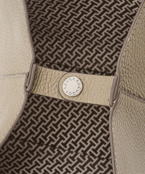 IACUCCI（イアクッチ）の「オペラ S CERVO/STAMPA INTERNA（トートバッグ・レディース・チャコールグレー/グレイッシュベージュ/イエロー/イエロー系その他/サンドベージュ/ミント/ライトグレー・FREE）」の19枚目の写真