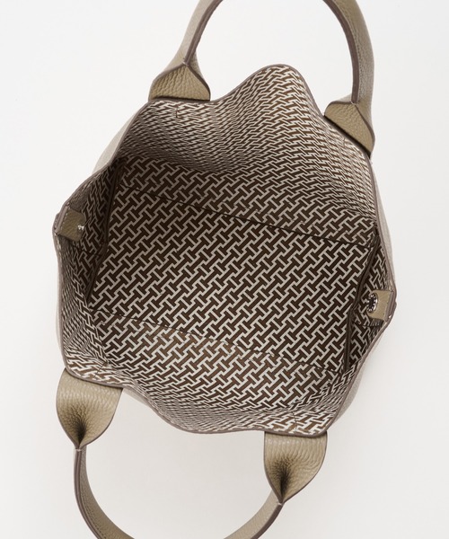 IACUCCI（イアクッチ）の「オペラ S CERVO/STAMPA INTERNA（トートバッグ・レディース・チャコールグレー/グレイッシュベージュ/イエロー/イエロー系その他/サンドベージュ/ミント/ライトグレー・FREE）」の20枚目の写真