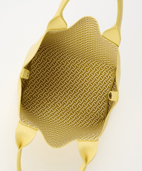 IACUCCI（イアクッチ）の「オペラ S CERVO/STAMPA INTERNA（トートバッグ・レディース・チャコールグレー/グレイッシュベージュ/イエロー/イエロー系その他/サンドベージュ/ミント/ライトグレー・FREE）」の21枚目の写真