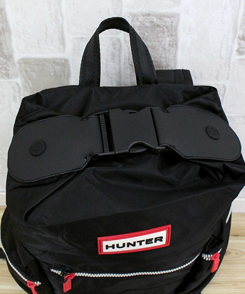 HUNTER(ハンター)の「オリジナルミニトップクリップバックパック リュック Original Mini Topclip Backpack 13L(バックパック/リュック・レディース・ブラック/オリーブ・ONE SIZE)」の12枚目の写真