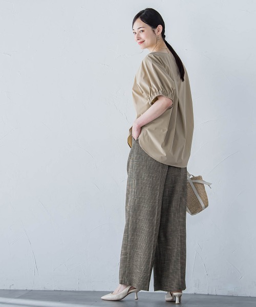 LAUTREAMONT(ロートレアモン)の「【晴れ軽】撥水UVキーネックブラウス≪UV/接触冷感/撥水性/洗濯機で洗える≫(シャツ/ブラウス・レディース・ブラック/ホワイト/ブラウン/グリーン/ベージュ・9号)」の19枚目の写真