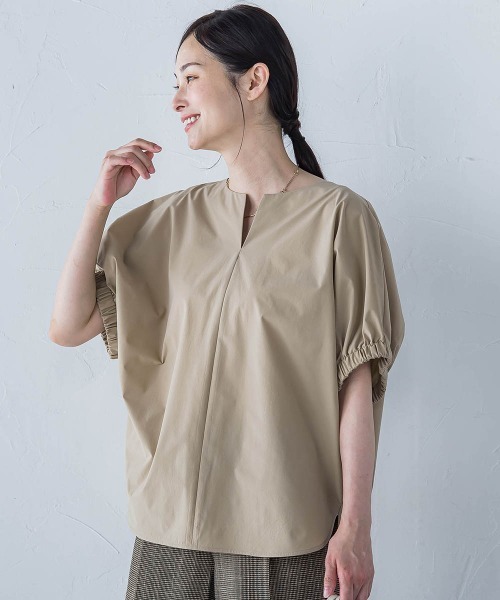 LAUTREAMONT(ロートレアモン)の「【晴れ軽】撥水UVキーネックブラウス≪UV/接触冷感/撥水性/洗濯機で洗える≫(シャツ/ブラウス・レディース・ブラック/ホワイト/ブラウン/グリーン/ベージュ・9号)」の12枚目の写真