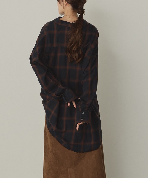 hunch（ハンチ）の「オンブレチェック オーバーシャツ（シャツ/ブラウス・レディース・ホワイト系その他/ブラウン系その他/ブルー系その他/ベージュ系その他/ホワイト系その他2/ブラック系その他・FREE）」の9枚目の写真