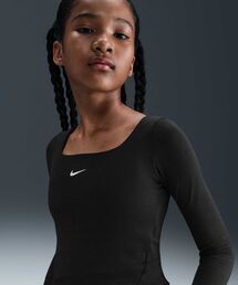 NIKE（ナイキ）の「ナイキ スポーツウェア ジュニア (ガールズ) ロングスリーブ スクエアネック トップ / Nike Sportswear Big Kids' (Girls') Long-Sleeve Square-Neck Top IM7441-010 Black（その他トップス・キッズ）」
