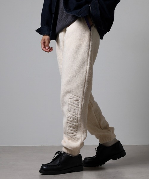 NERDY(ノルディ)の「フリースジョガーパンツ(スウェットパンツ・レディース・ホワイト/グリーン/パープル・M/L/S)」の7枚目の写真