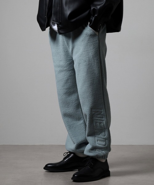 NERDY(ノルディ)の「フリースジョガーパンツ(スウェットパンツ・レディース・ホワイト/グリーン/パープル・M/L/S)」の13枚目の写真