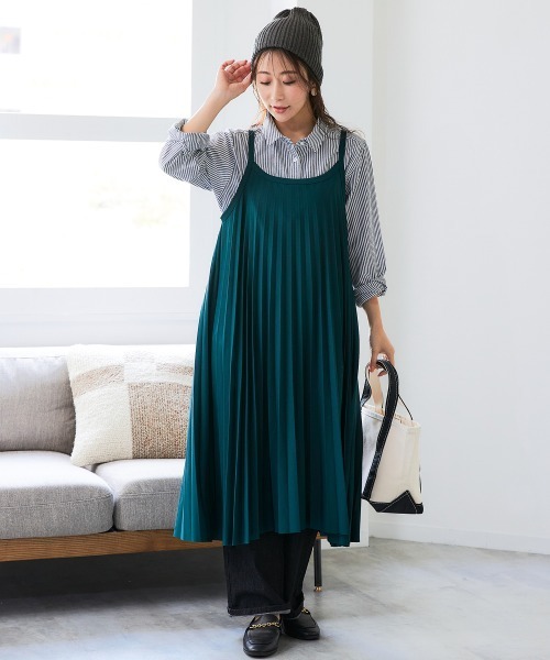 SMILE LAND（スマイルランド）の「＜大きいサイズ＞ カットソープリーツキャミワンピース（ワンピース・レディース・チャコールグレー/ブラック/ブラウン/グリーン系・4L/3L/LL/L/5L）」の4枚目の写真
