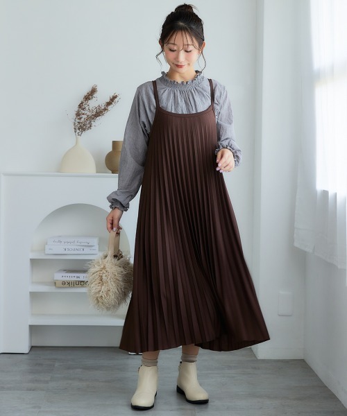 SMILE LAND（スマイルランド）の「＜大きいサイズ＞ カットソープリーツキャミワンピース（ワンピース・レディース・チャコールグレー/ブラック/ブラウン/グリーン系・4L/3L/LL/L/5L）」の12枚目の写真