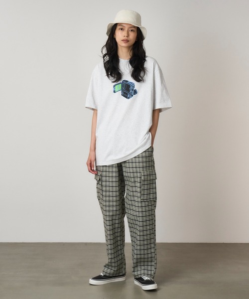 Gramicci（グラミチ）の「CAMCORDER TEE｜カムコーダーTシャツ（Tシャツ/カットソー・メンズ・オレンジ/ブラック系その他/ヘザーグレー/ホワイト・L/M/XL/S/XXL）」の8枚目の写真