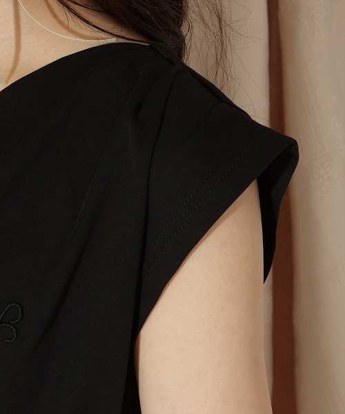 WILLSELECTION(ウィルセレクション)の「ドレープデザインカットトップス(Tシャツ/カットソー・レディース・ブラック/ボルドー/オフホワイト/ダークブラウン・FREE)」の14枚目の写真