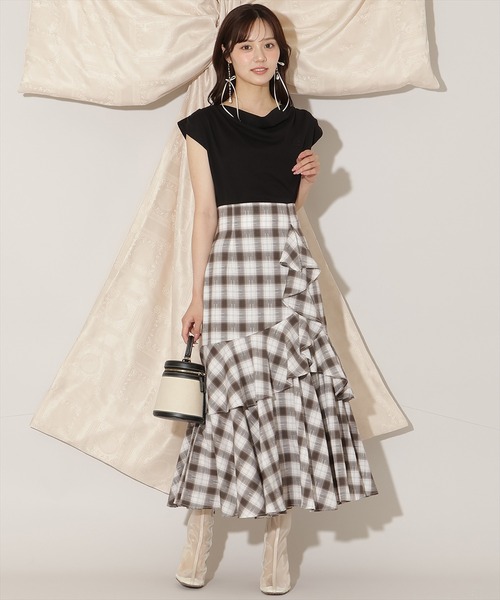 WILLSELECTION(ウィルセレクション)の「ドレープデザインカットトップス(Tシャツ/カットソー・レディース・ブラック/ボルドー/オフホワイト/ダークブラウン・FREE)」の16枚目の写真